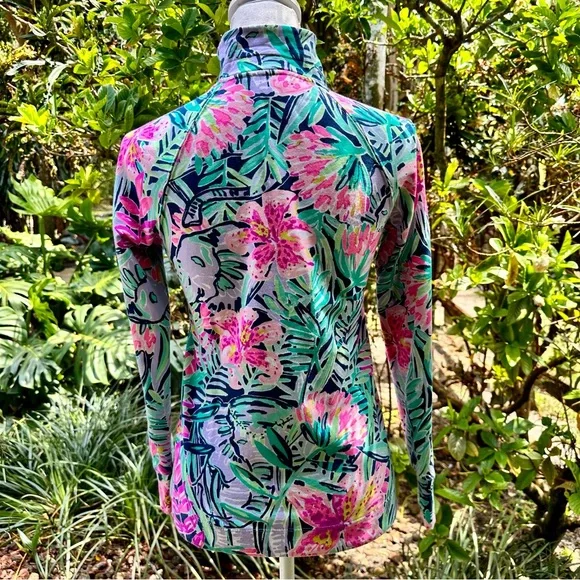 Sold on mercari Lilly Pulitzer Skipper Popover UPF 50+ Slathouse Soirée - Picture 5 of 5